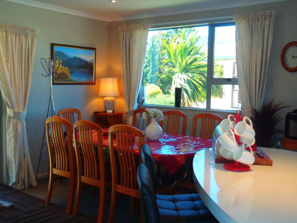 Lakefront Fantail Cottage Lake Hawea, Wanaka Ngoại thất bức ảnh